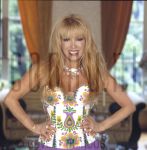 07-07-2003 Patricia Paay at home in Amsterdam, by order of Beaumonde Magazine. July 07, 2003.

[keywords]Posed, Half Length, Eyecontact, Smiling[/keywords]